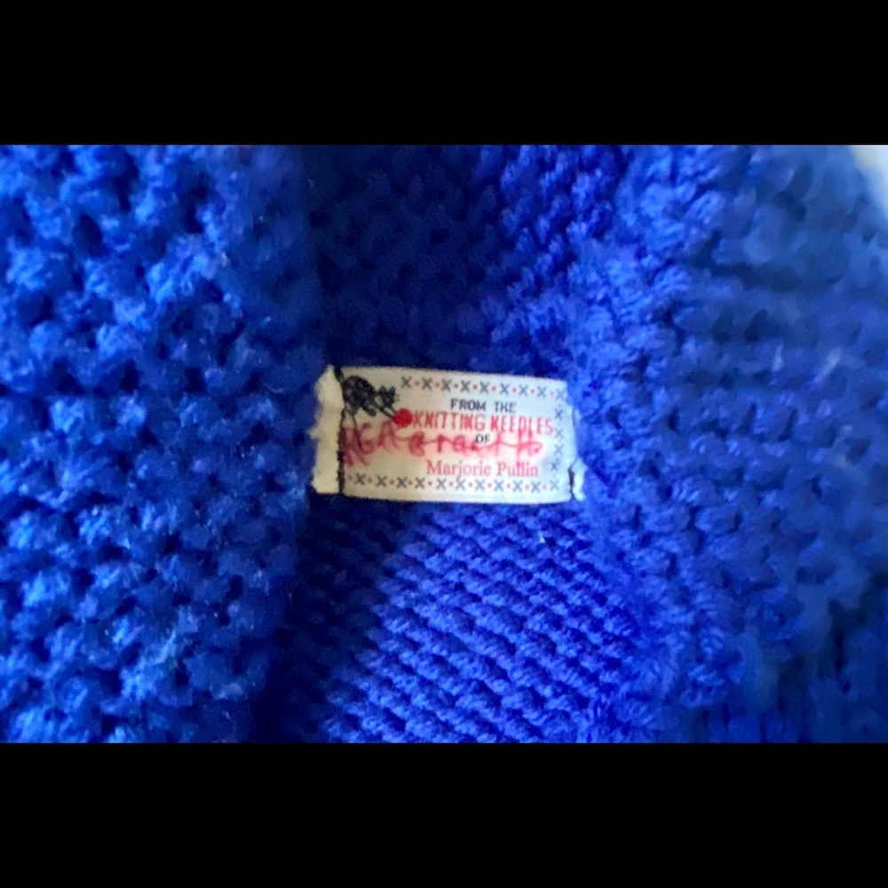 HAND Knit 🧶 WV Jacket/Coat Let’s go mountaineers 💙💛!! - Picture 4 of 7